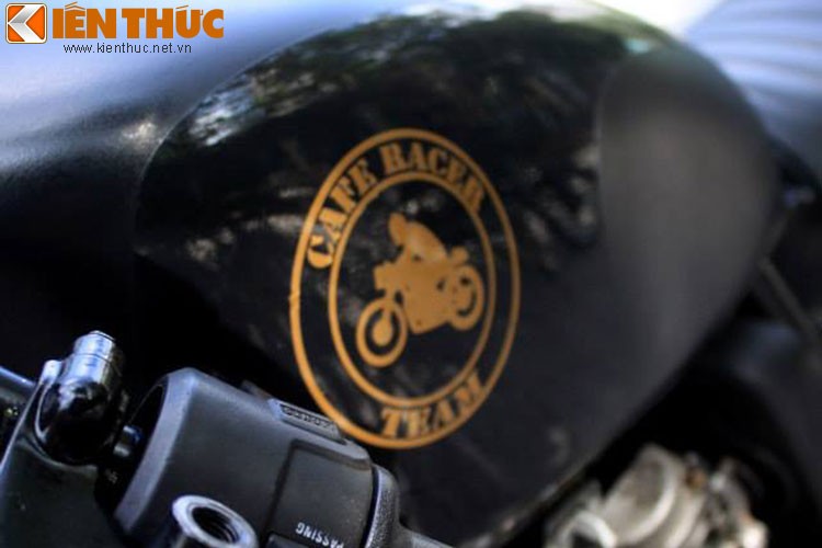 Tho Ha Noi len hinh cafe racer “free style” tu Honda CB 400-Hinh-3